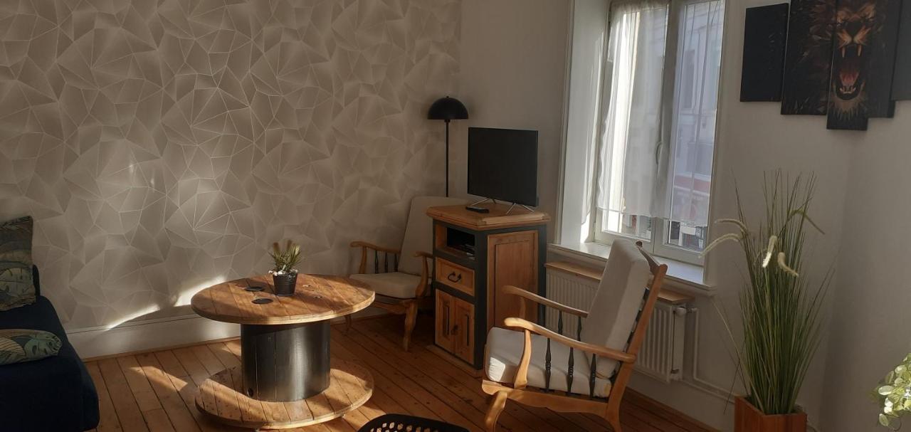 Studio 30 m2 refait à neuf idéalement situé centre ville et plage Wimereux Esterno foto